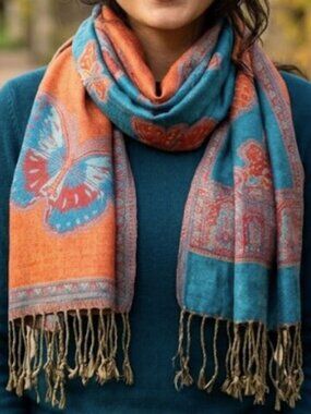 Pashmina Scarf with Vibrant Butterfly Print and Reversible Design